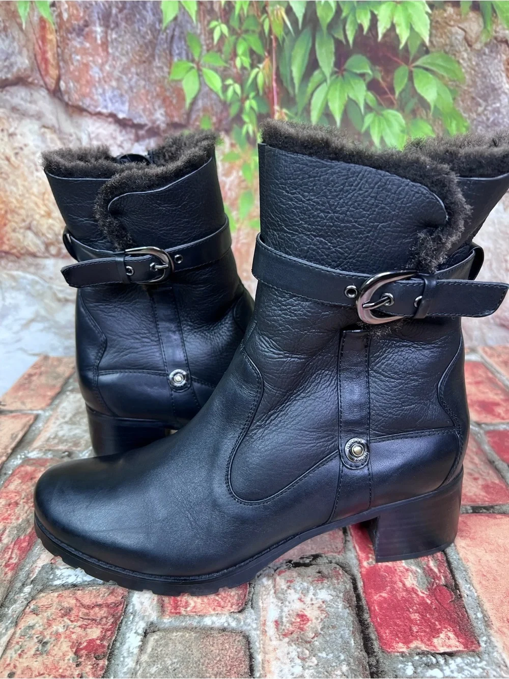 BLONDO Black Leather AquaProtect Watertight Shearling Lined Heeled Boots, 10